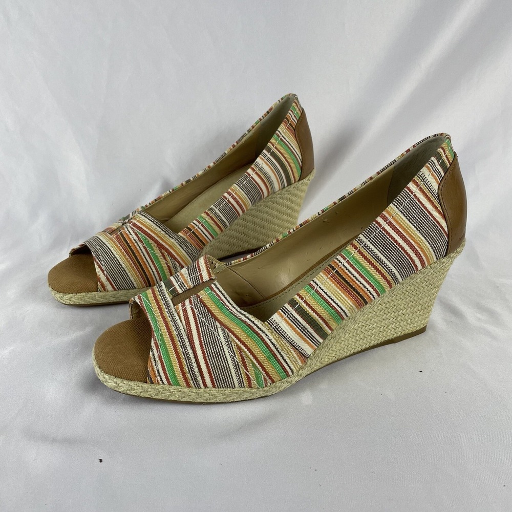 MICHELLE D Womens Espadrille Wedge Heels Multicolor Striped Canvas Great Condit